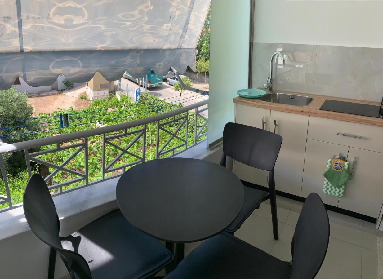Kekezis Apartments Sarandë 外观 照片
