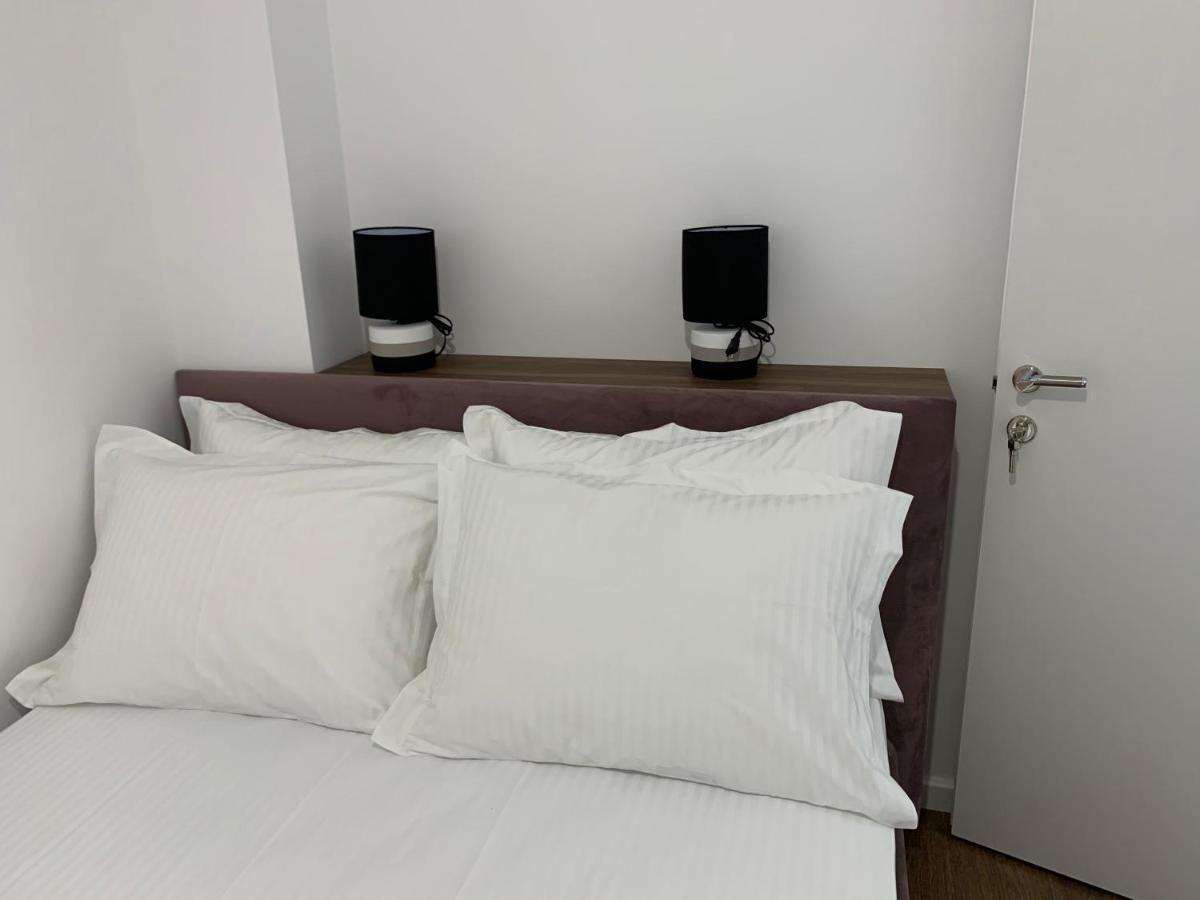Kekezis Apartments Sarandë 外观 照片